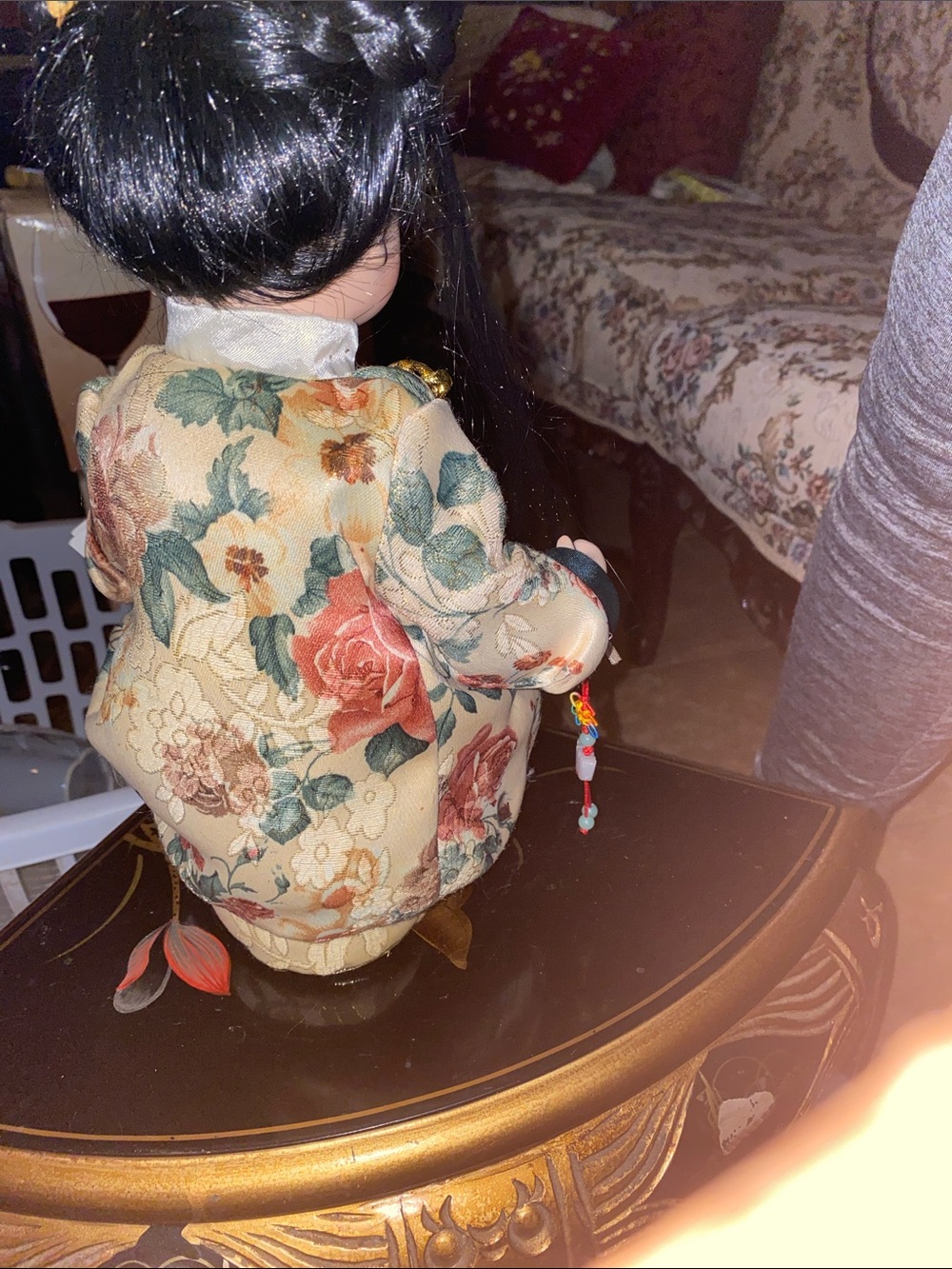 Duck House Heirloom Dolls porcelain doll - Picture 8 of 8